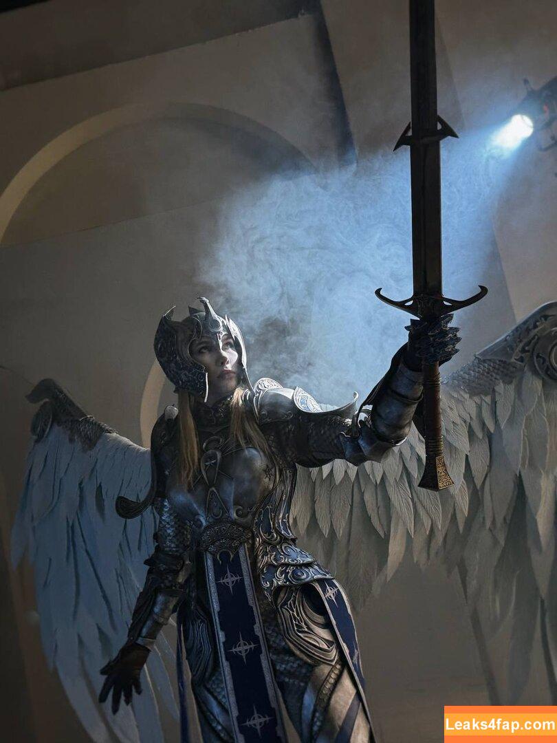 Olga Haku / Frau_Haku / hakutrans слитое фото фото #0145