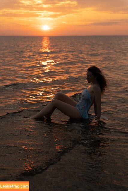 Olga Kobzar / bugs_bunny_gf leaked photo photo #0804
