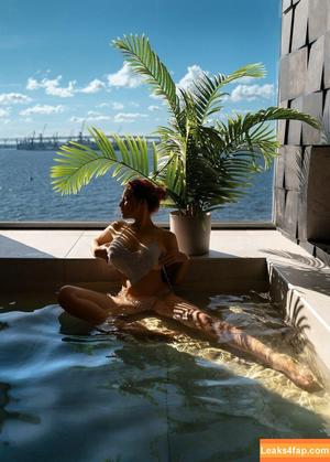 Olga Kobzar photo #0201