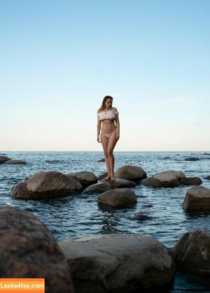 Olga Kobzar photo #0210
