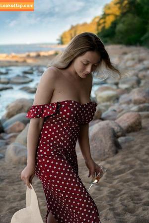 Olga Kobzar photo #0224