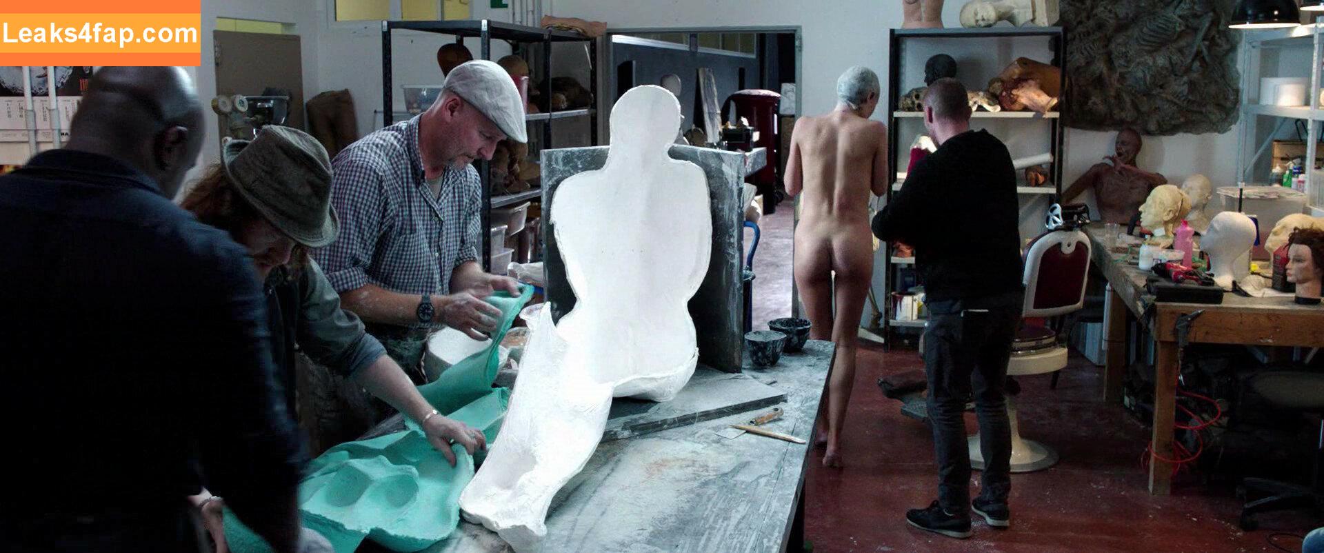 Olga Kurylenko / OlyaKurylenko / olgakurylenkoofficial leaked photo photo #0097