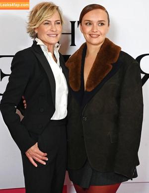 Olivia Cooke photo #0582