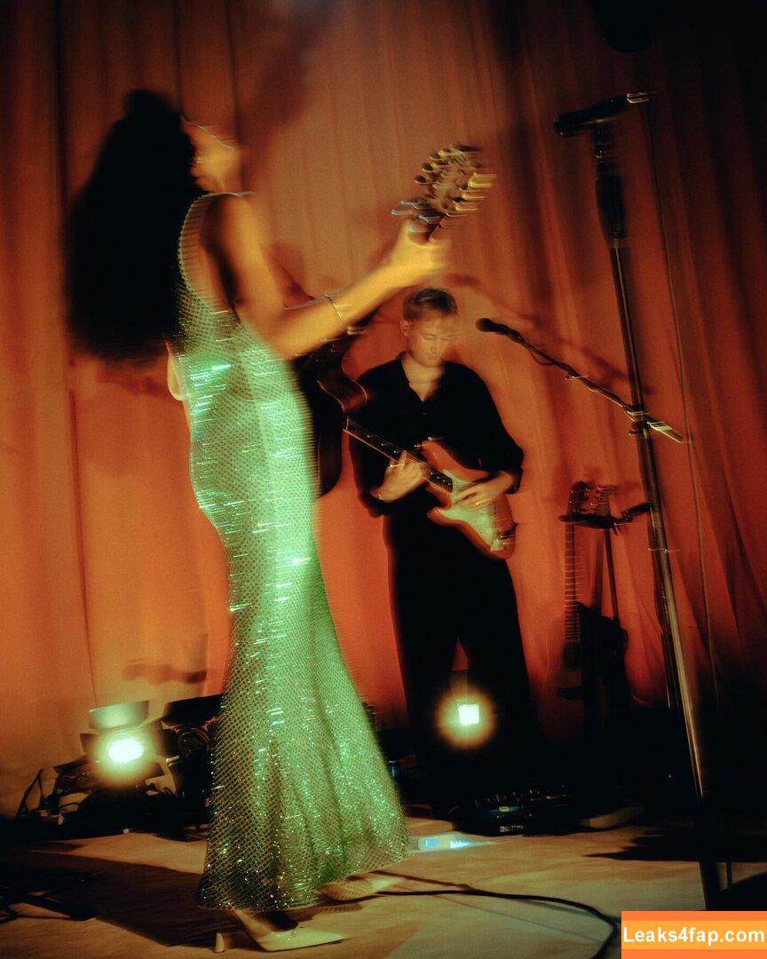 Olivia Dean / oliviadeano leaked photo photo #0015