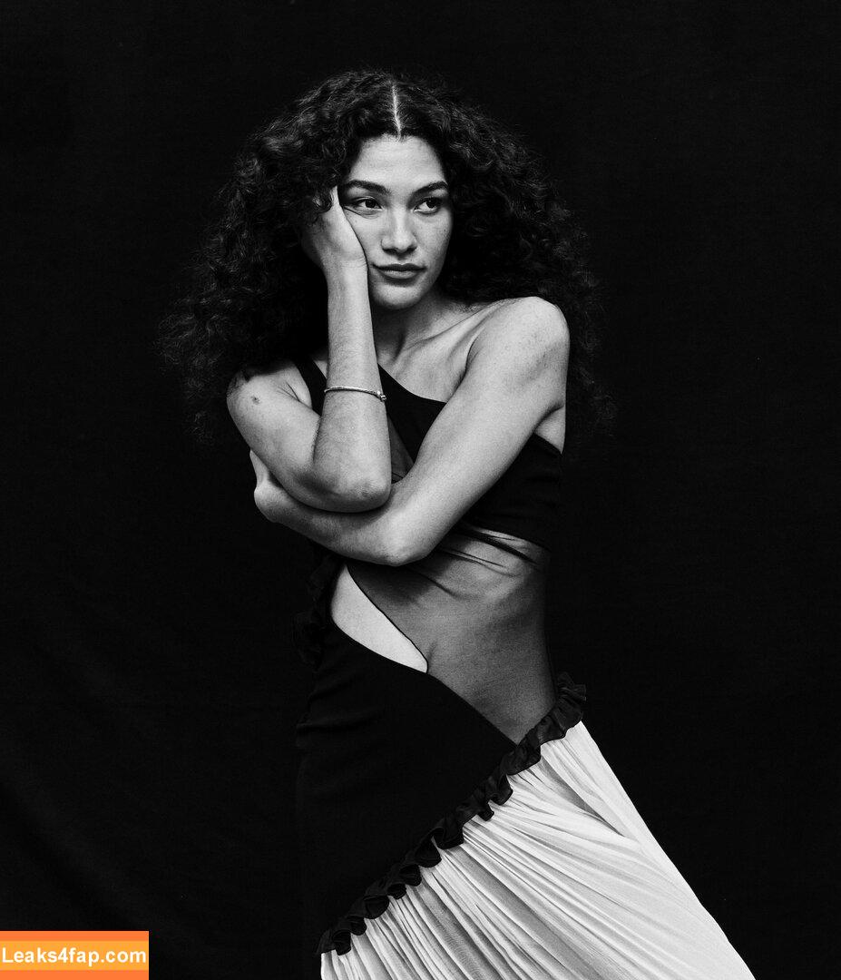 Olivia Dean / oliviadeano leaked photo photo #0035