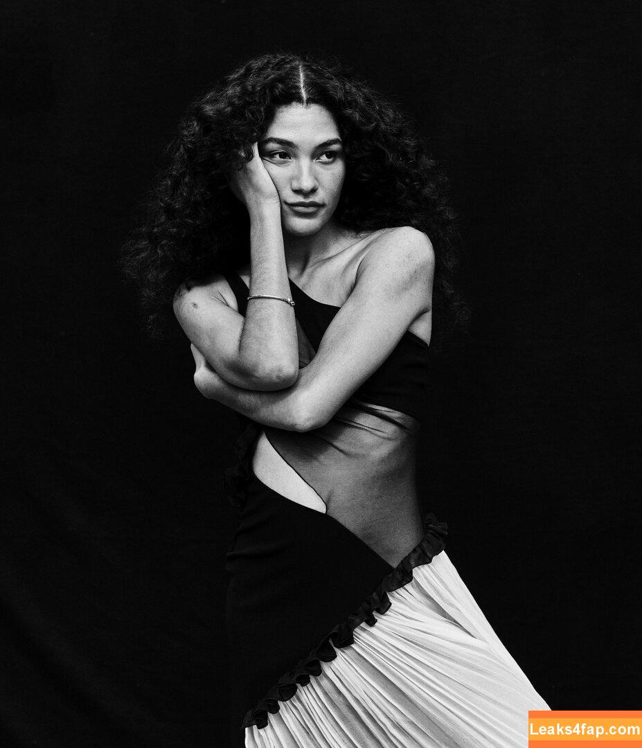 Olivia Dean / oliviadeano leaked photo photo #0039