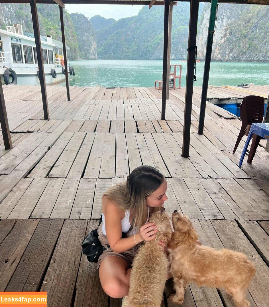 Olivia Hollands / oliviahollandss leaked photo photo #0051