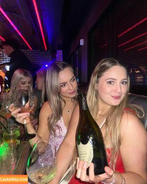 Olivia Hollands фото #0036