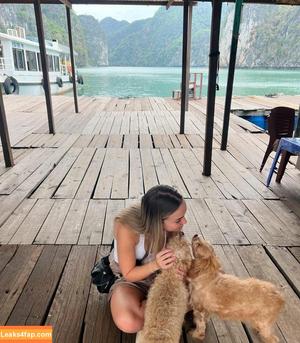 Olivia Hollands фото #0051