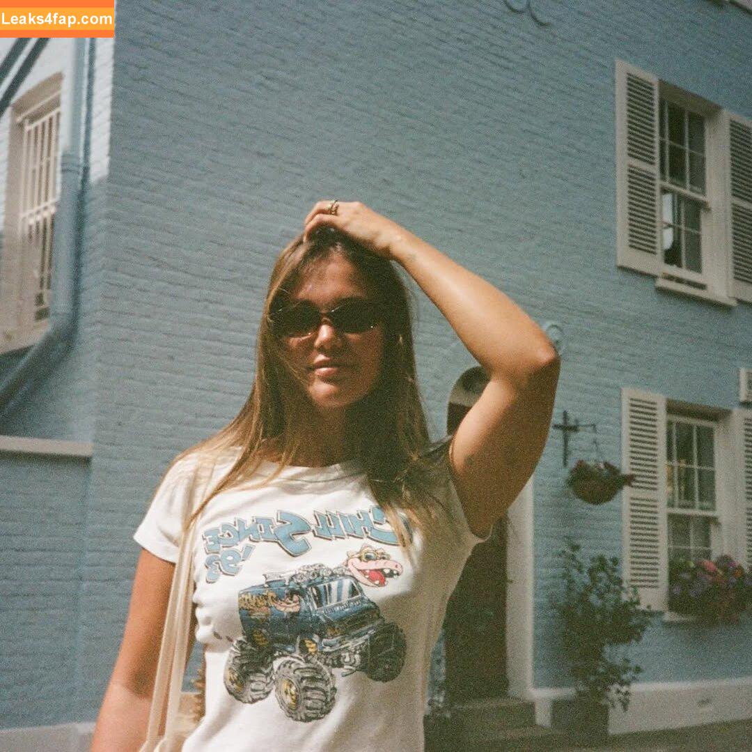 Olivia Holt / Non-Nude / Preview / olivia_holt leaked photo photo #0564