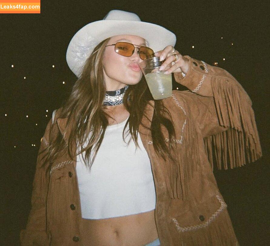Olivia Holt / Non-Nude / Preview / olivia_holt leaked photo photo #0569