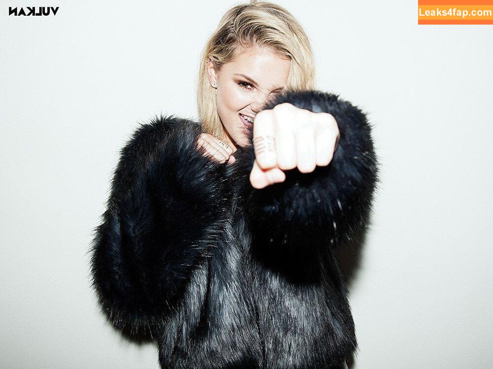 Olivia Holt / Non-Nude / Preview / olivia_holt leaked photo photo #0651