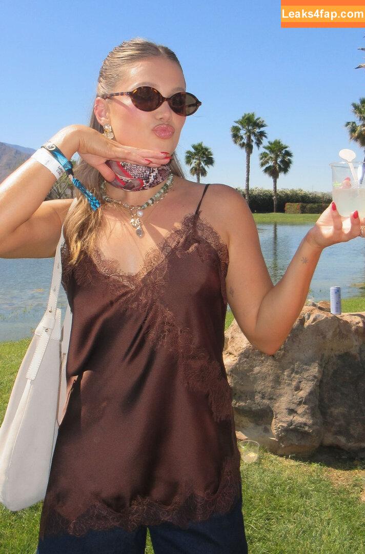 Olivia Holt / Non-Nude / Preview / https: / wcrfcure leaked photo photo #0707