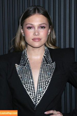 Olivia Holt photo #0040