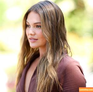 Olivia Holt photo #0547