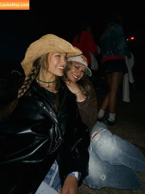 Olivia Holt photo #0657