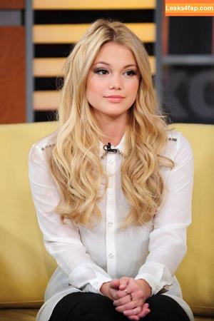 Olivia Holt photo #0660