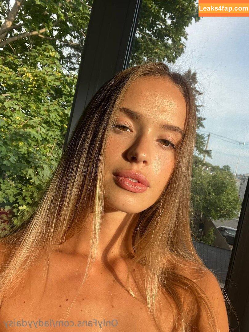 olivia_livy /  leaked photo photo #0020