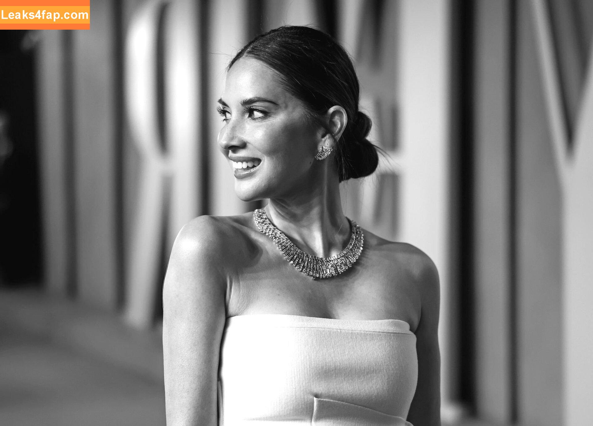 Olivia Munn / oliviamunn слитое фото фото #0377