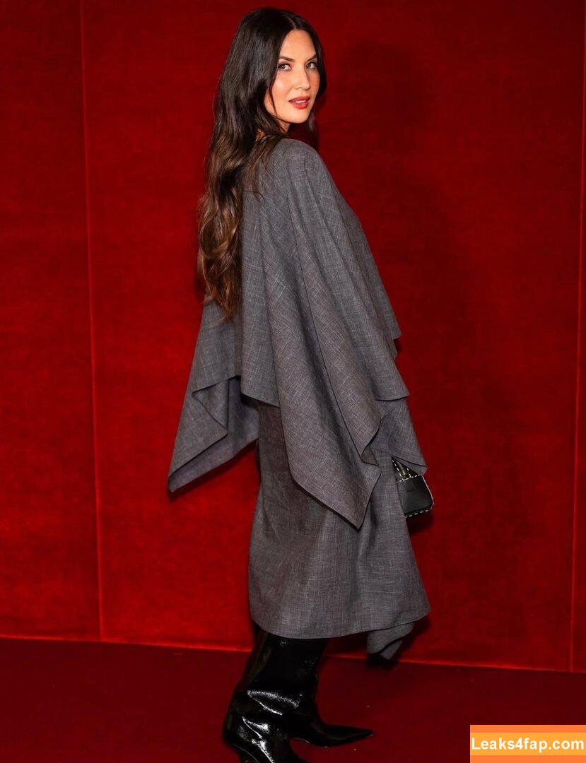 Olivia Munn / oliviamunn слитое фото фото #0874