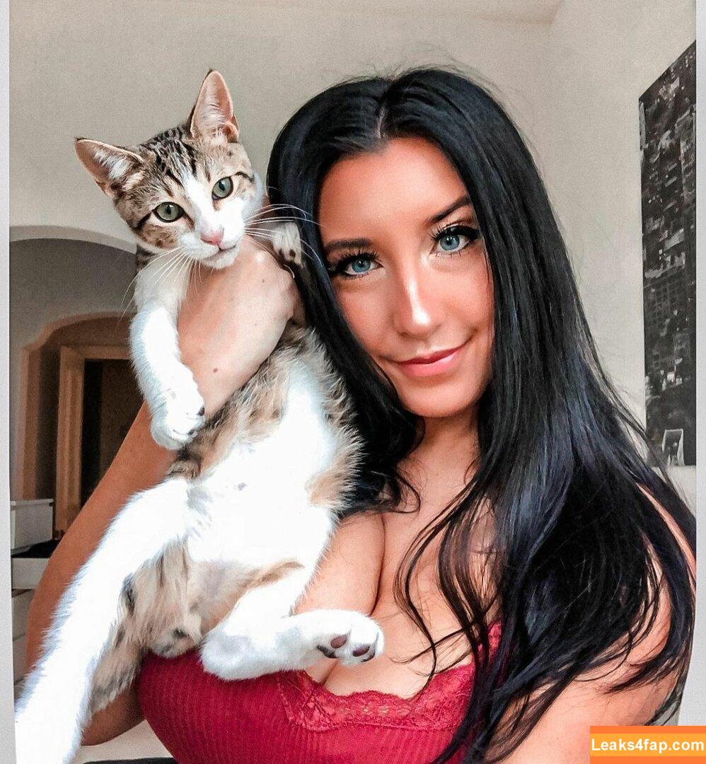 Olivia O / oliviaoconnor13 / wormsheriff leaked photo photo #0023