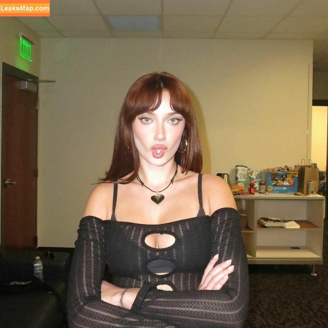 Olivia OBrien / olivialauren / oliviaobrien leaked photo photo #0157