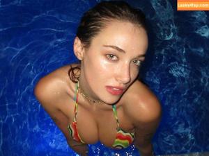 Olivia OBrien photo #0243
