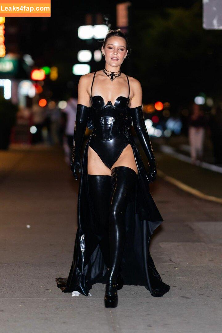 Olivia Ponton / iamoliviaponton / olivia.ponton / olivia_ponton / oliviaponton9366 слитое фото фото #0330