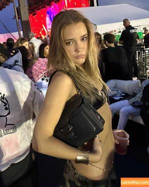 Olivia Ponton photo #0332