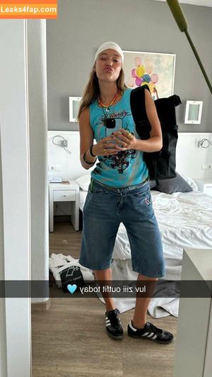 Olivia Ponton photo #0471