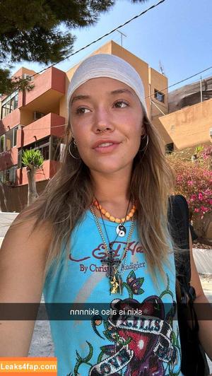 Olivia Ponton photo #0472