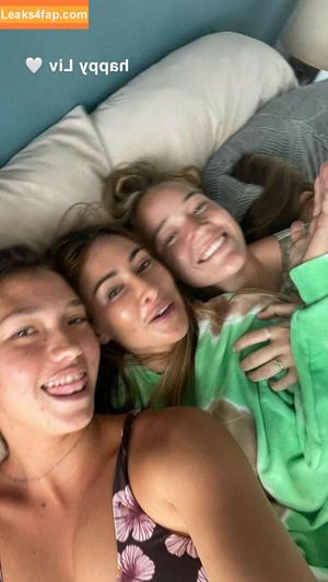 Olivia Ponton photo #1048