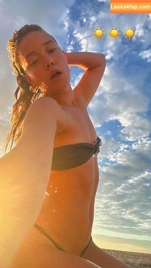 Olivia Ponton photo #1055