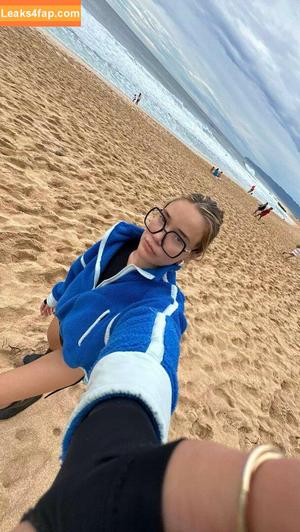 Olivia Ponton photo #1060