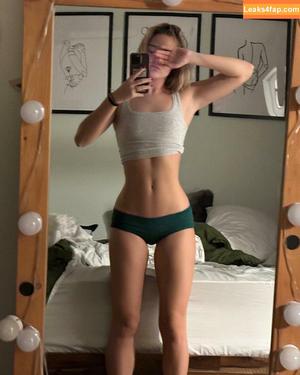 Olivia Ponton photo #1067