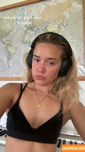 Olivia Ponton photo #1082