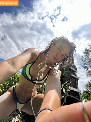 Olivia Ponton photo #1135