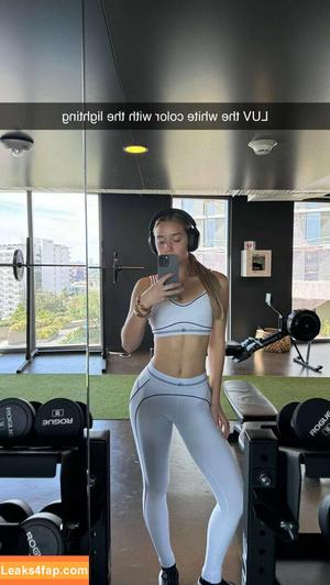 Olivia Ponton photo #1564