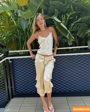 Olivia Ponton photo #1652