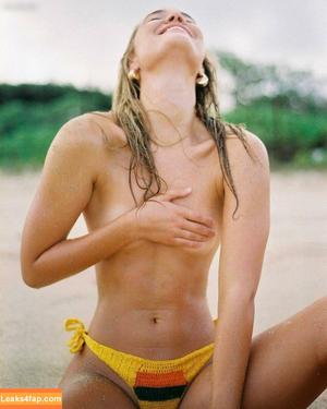 Olivia Ponton photo #1907