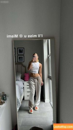 Olivia Ponton photo #1950