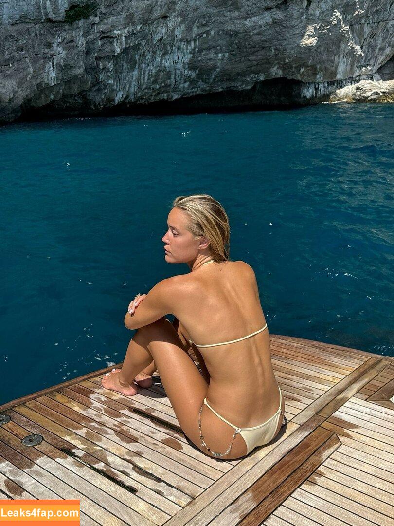 Olivia Ponton / olivia.ponton / olivia_ponton leaked photo photo #2135