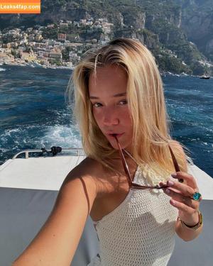 Olivia Ponton photo #2091