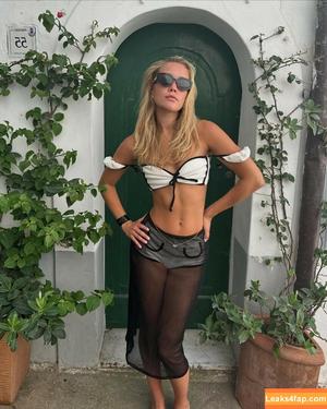 Olivia Ponton photo #2128