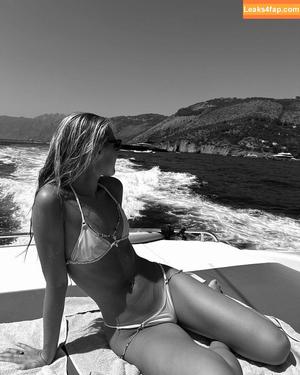 Olivia Ponton photo #2144