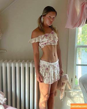 Olivia Ponton photo #2186