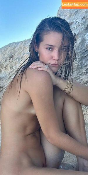 Olivia Ponton photo #2262