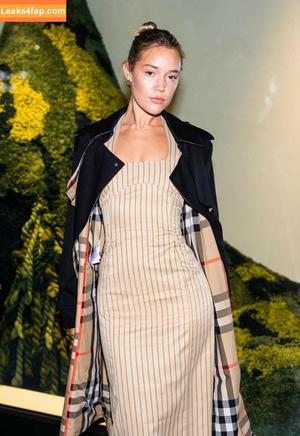 Olivia Ponton photo #2402