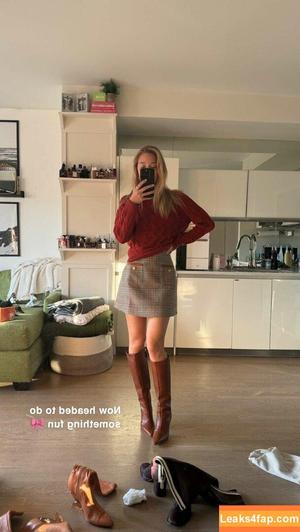 Olivia Ponton photo #2427