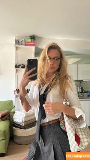 Olivia Ponton photo #2528